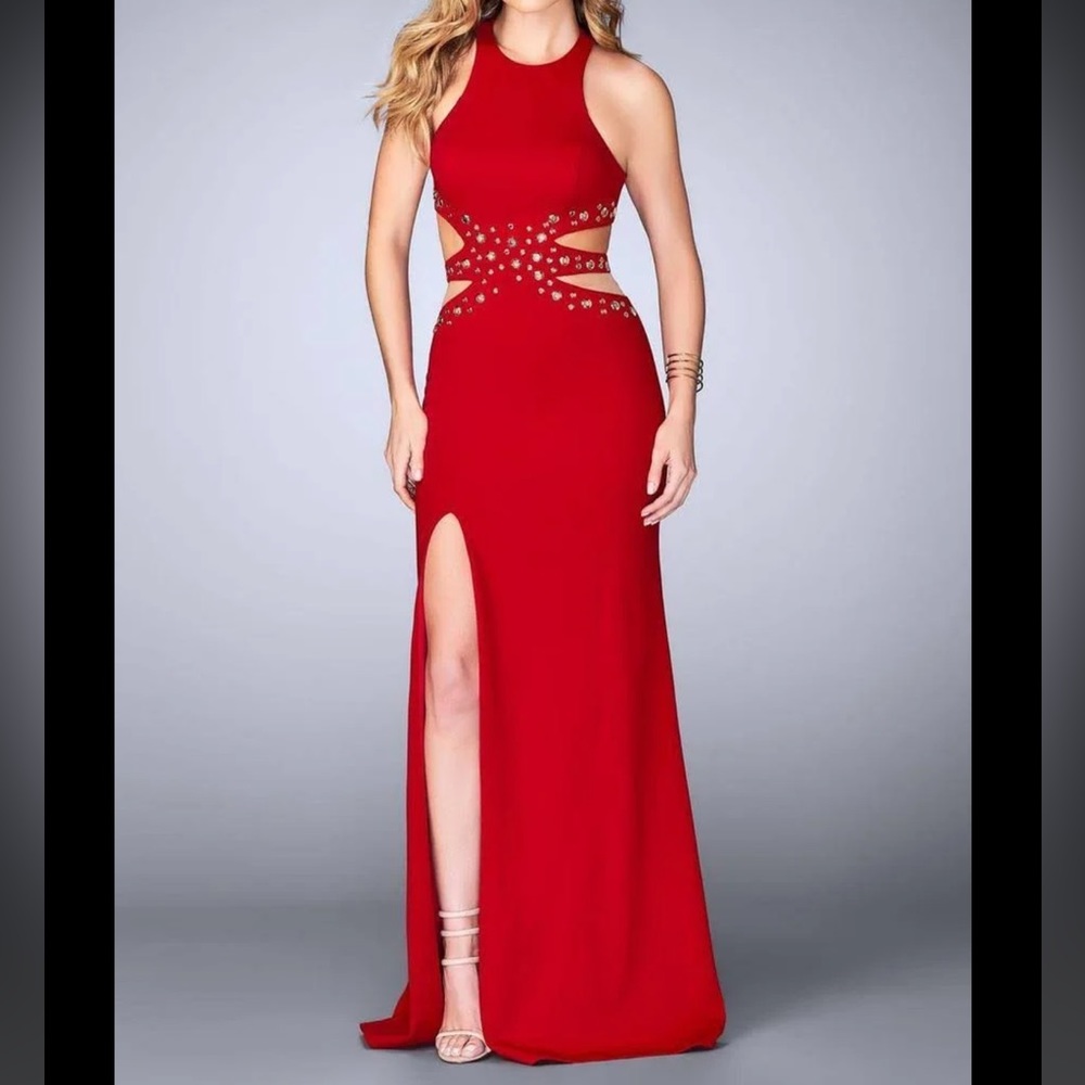 NWT La Femme gown